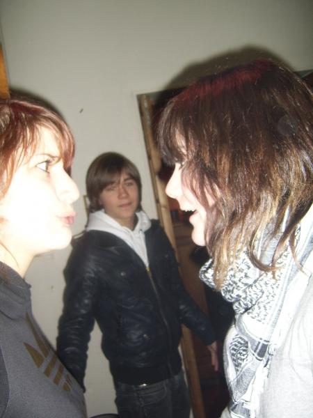 NOUVEL AN => louise elise et o milieu cyrille^^